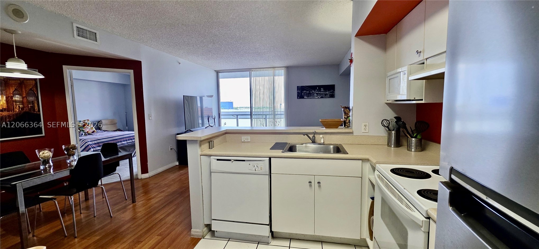 5085 NW 7th St #1505, Miami FL 33126
