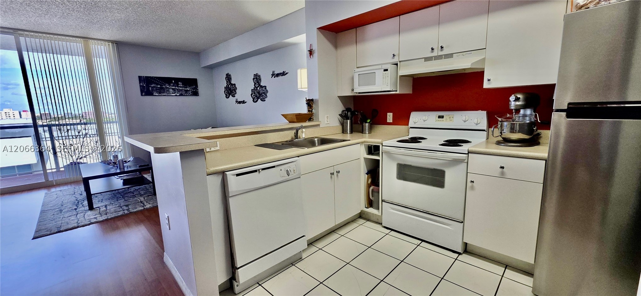 5085 NW 7th St #1505, Miami FL 33126