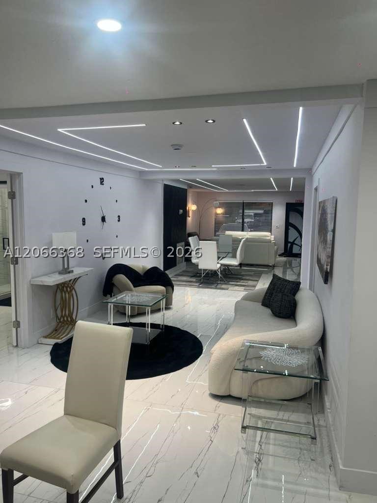 39 SE 7th St, Dania Beach FL 33004