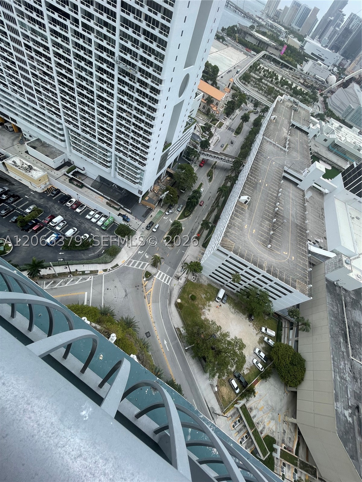 1750 N Bayshore Dr #2810, Miami FL 33132