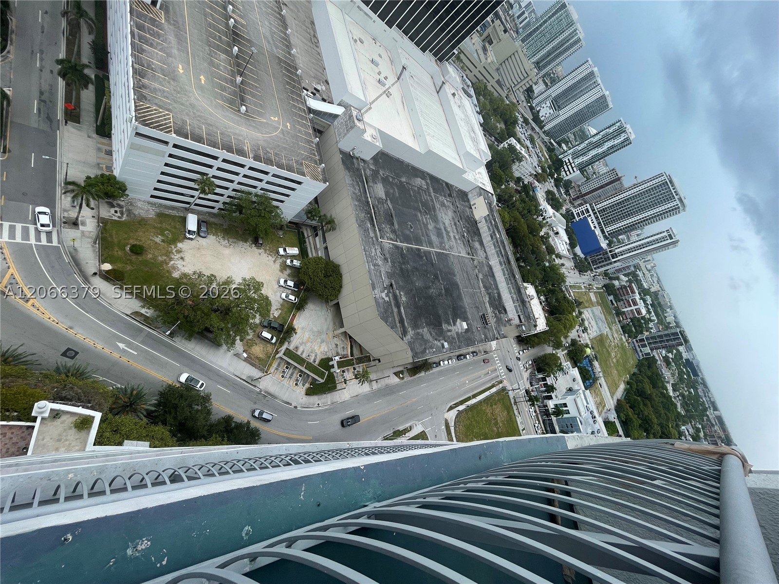 1750 N Bayshore Dr #2810, Miami FL 33132