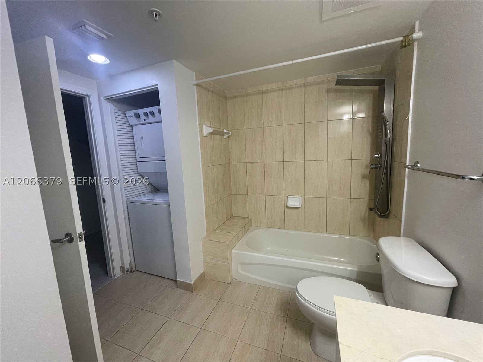 1750 N Bayshore Dr #2810, Miami FL 33132