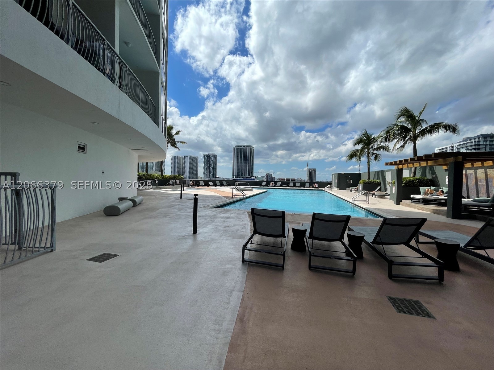1750 N Bayshore Dr #2810, Miami FL 33132