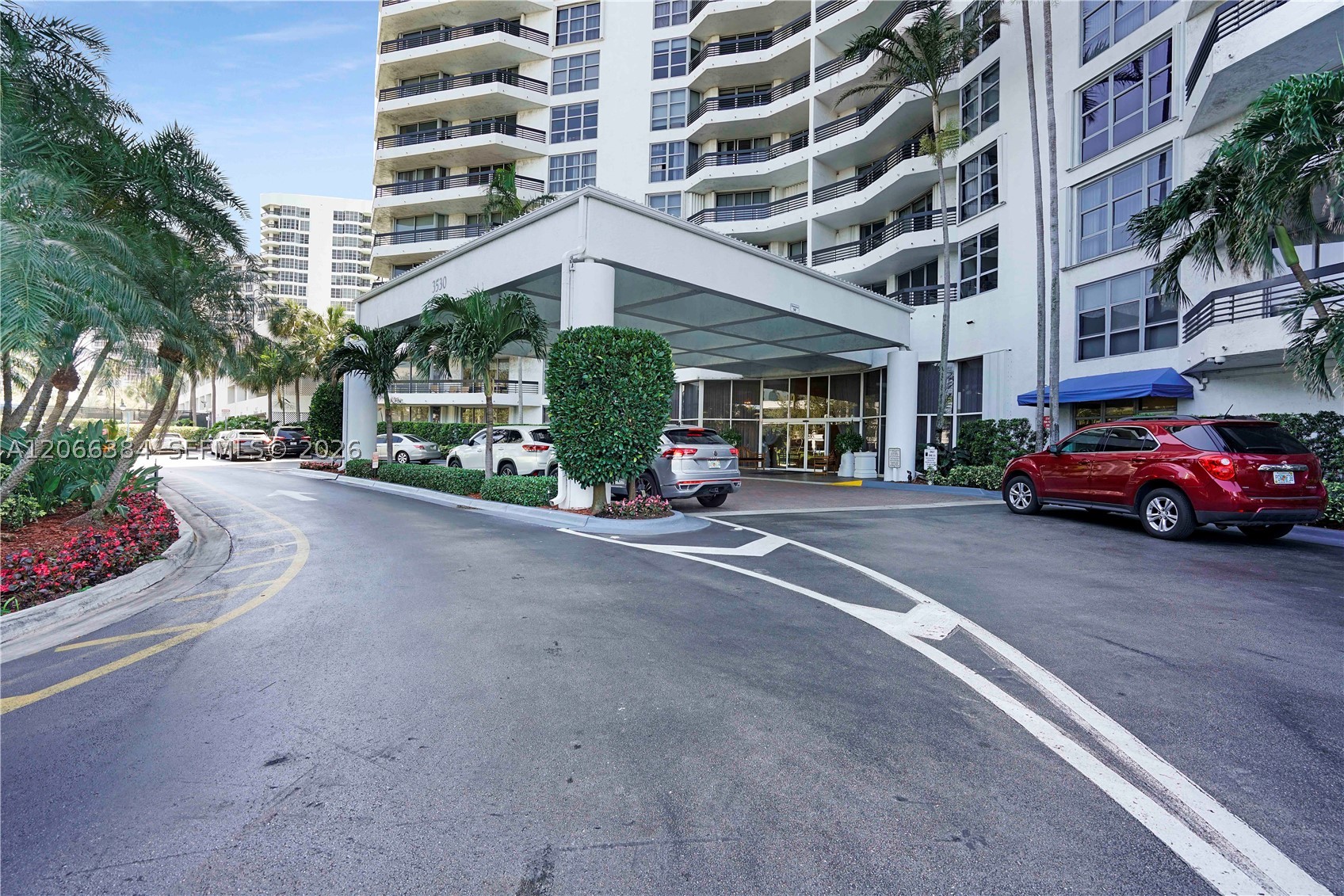 3530 Mystic Pointe Dr #3214, Aventura FL 33180