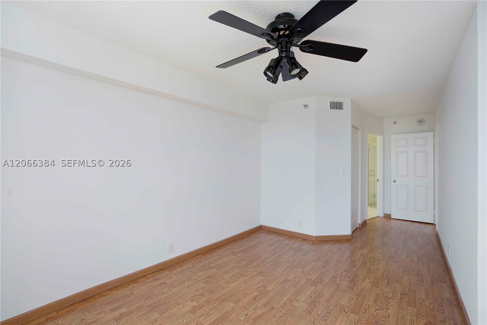 3530 Mystic Pointe Dr #3214, Aventura FL 33180