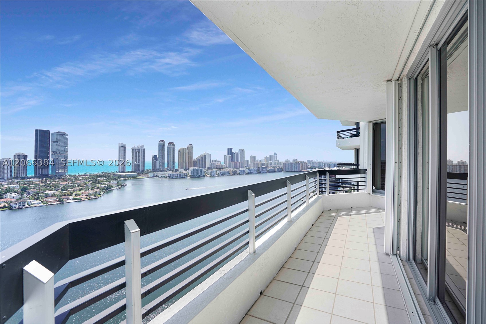 3530 Mystic Pointe Dr #3214, Aventura FL 33180