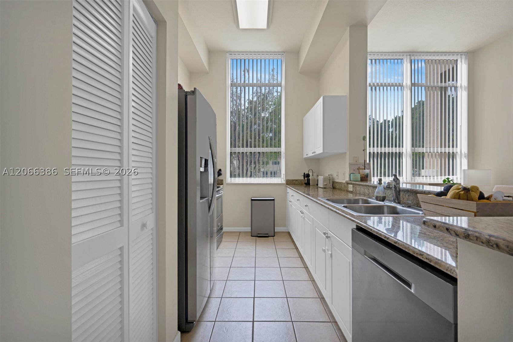 19501 W Country Club Dr #208, Aventura FL 33180
