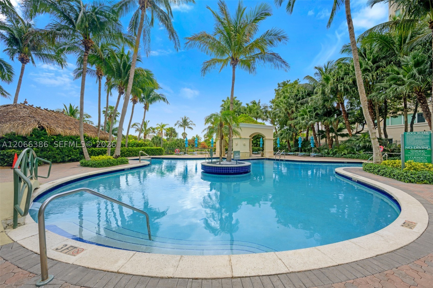 19501 W Country Club Dr #208, Aventura FL 33180
