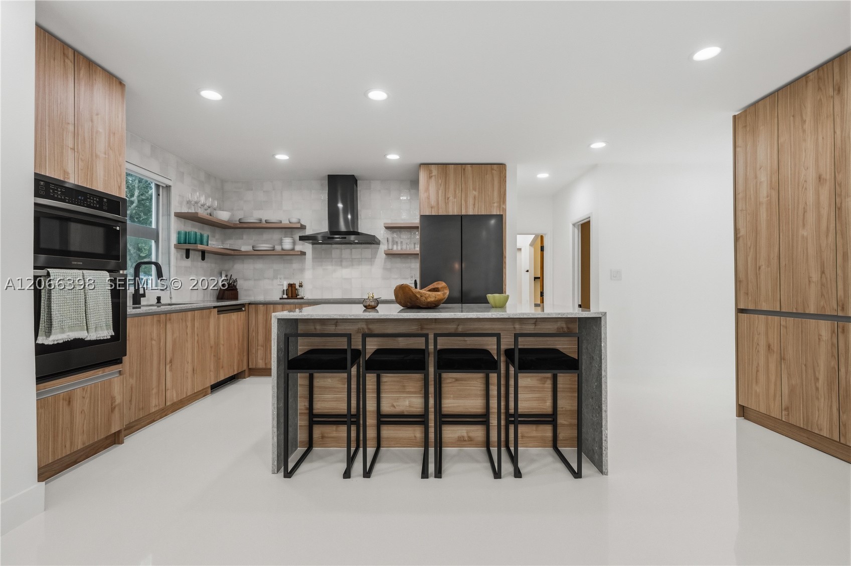16203 NW 82nd Pl, Miami Lakes FL 33016