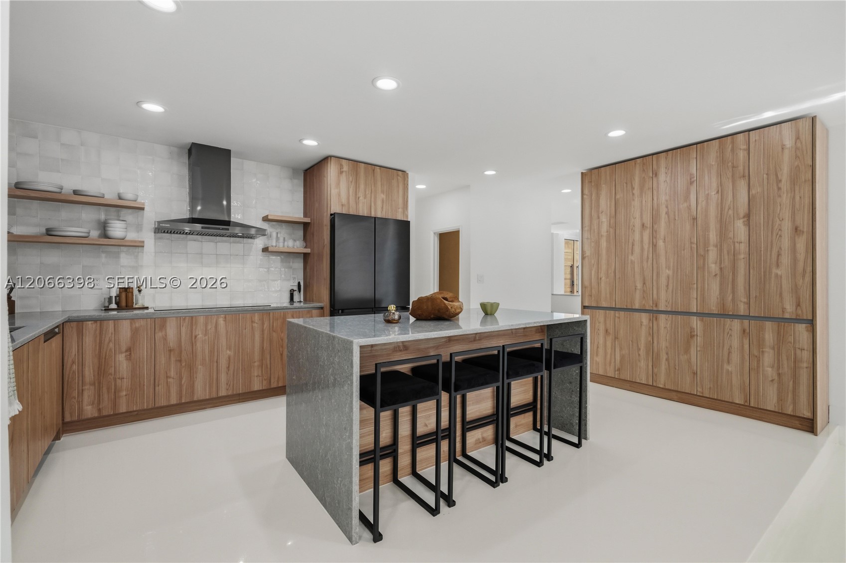 16203 NW 82nd Pl, Miami Lakes FL 33016