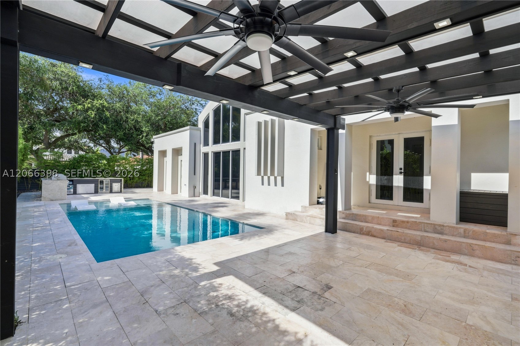 16203 NW 82nd Pl, Miami Lakes FL 33016