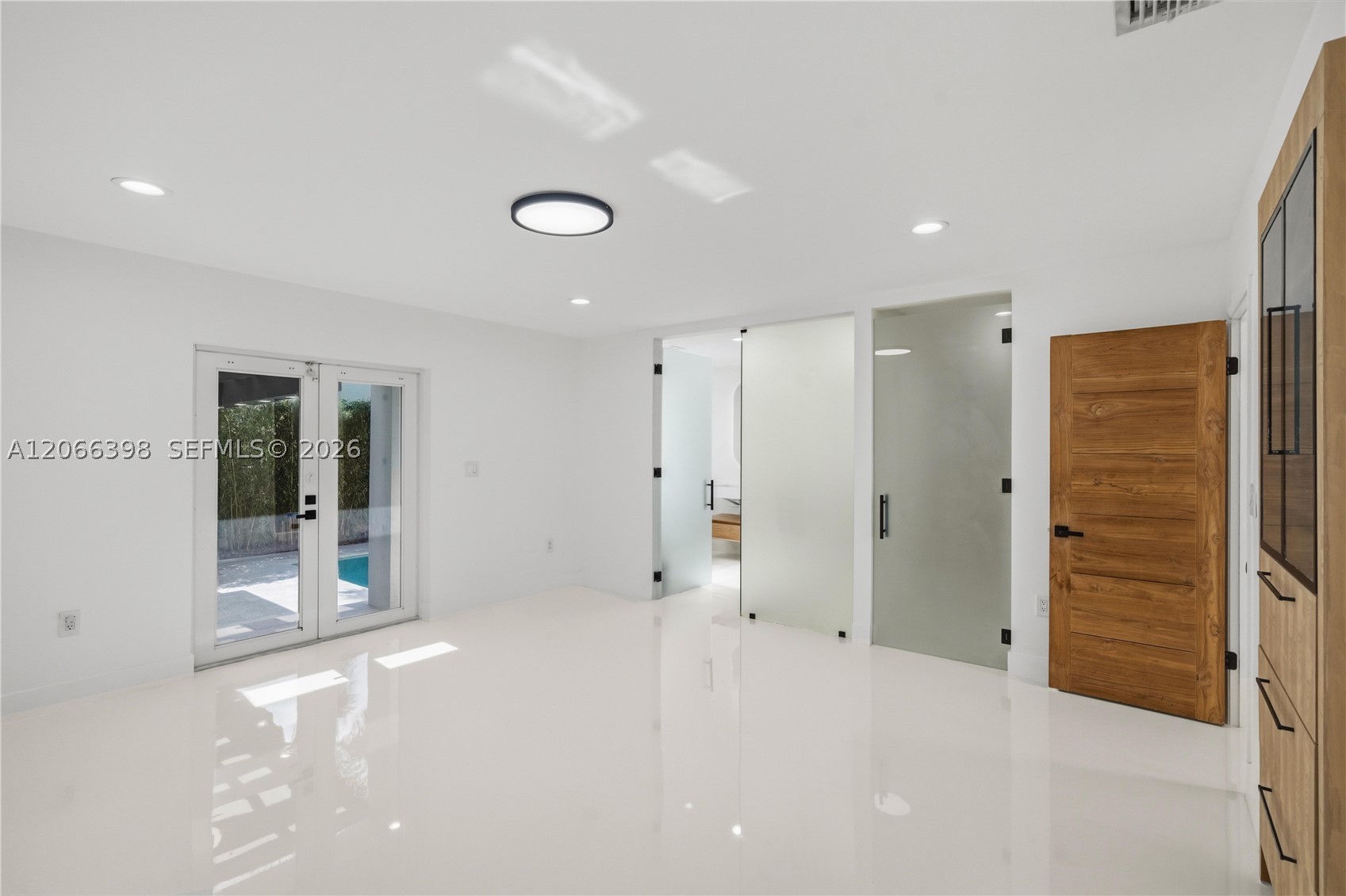 16203 NW 82nd Pl, Miami Lakes FL 33016