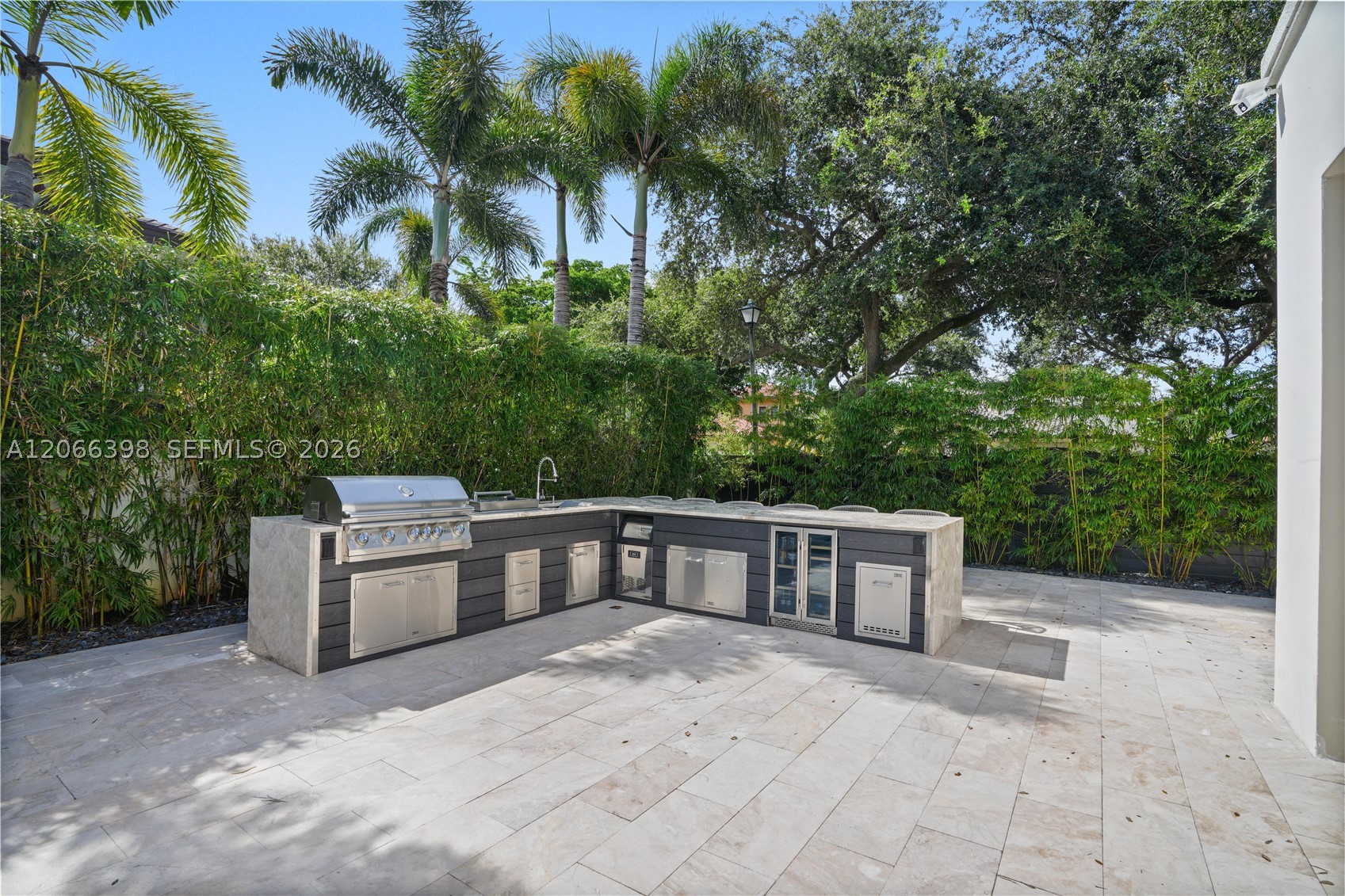 16203 NW 82nd Pl, Miami Lakes FL 33016