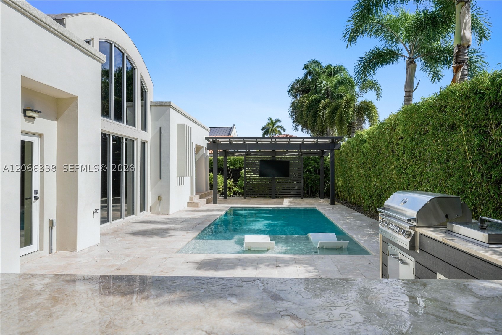 16203 NW 82nd Pl, Miami Lakes FL 33016