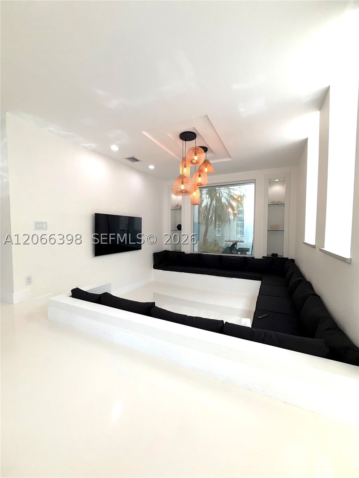 16203 NW 82nd Pl, Miami Lakes FL 33016