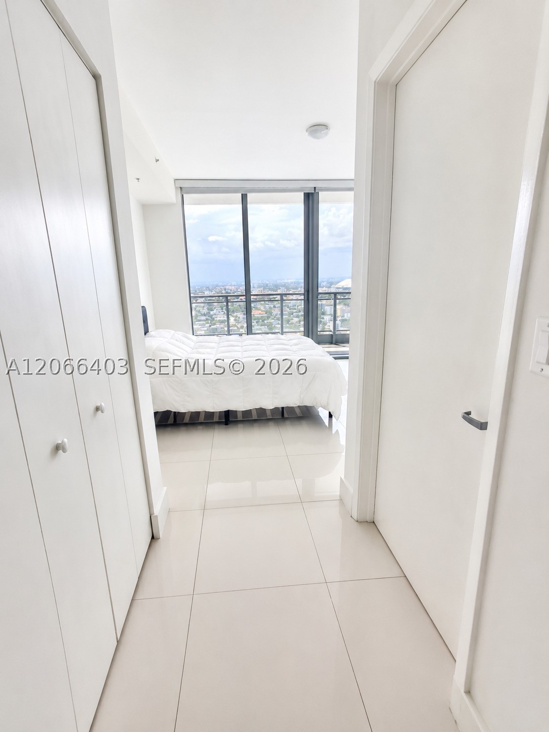 92 SW 3rd St #3808, Miami FL 33130