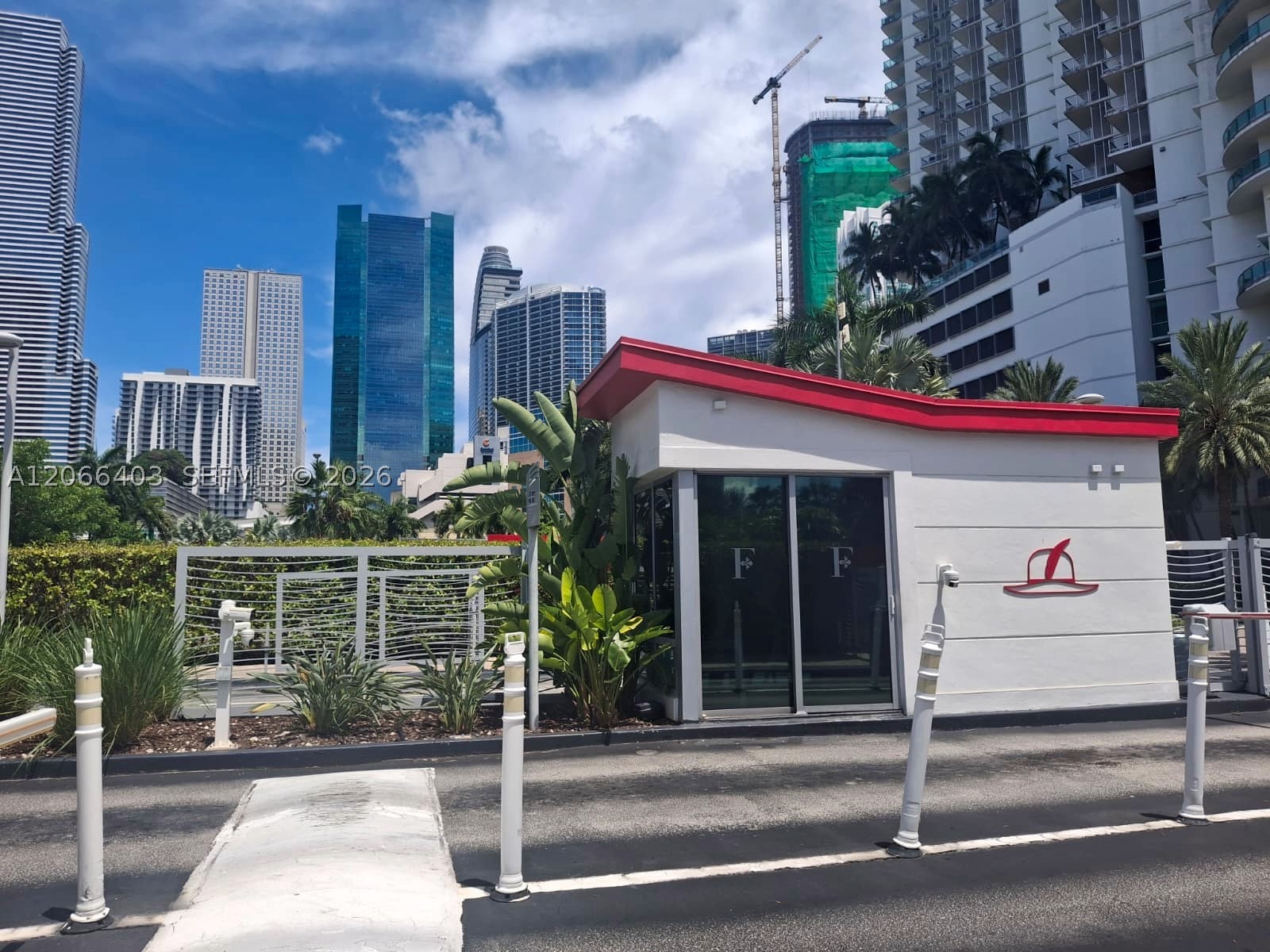 92 SW 3rd St #3808, Miami FL 33130