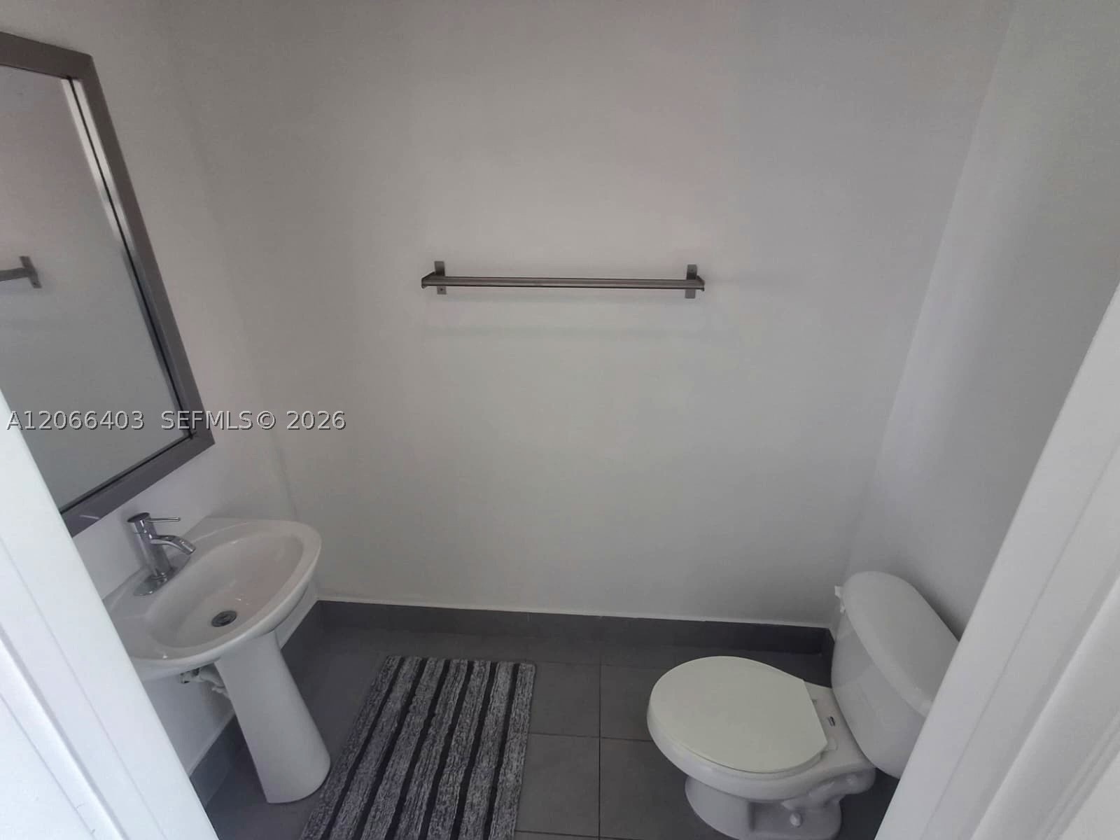 92 SW 3rd St #3808, Miami FL 33130