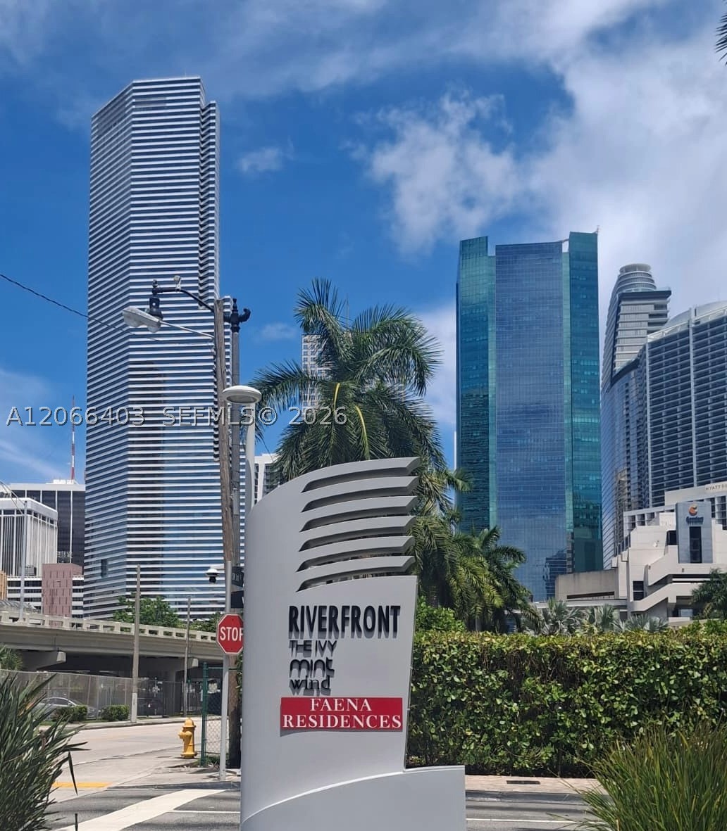 92 SW 3rd St #3808, Miami FL 33130
