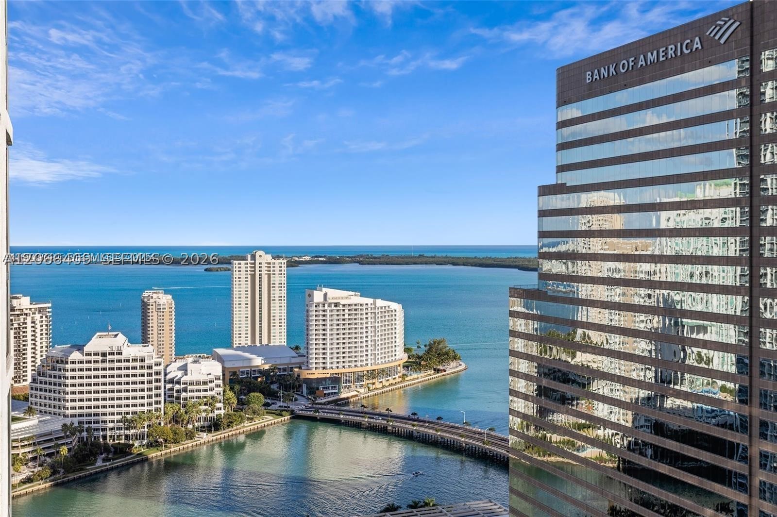 55 SE 6th St #4102, Miami FL 33131