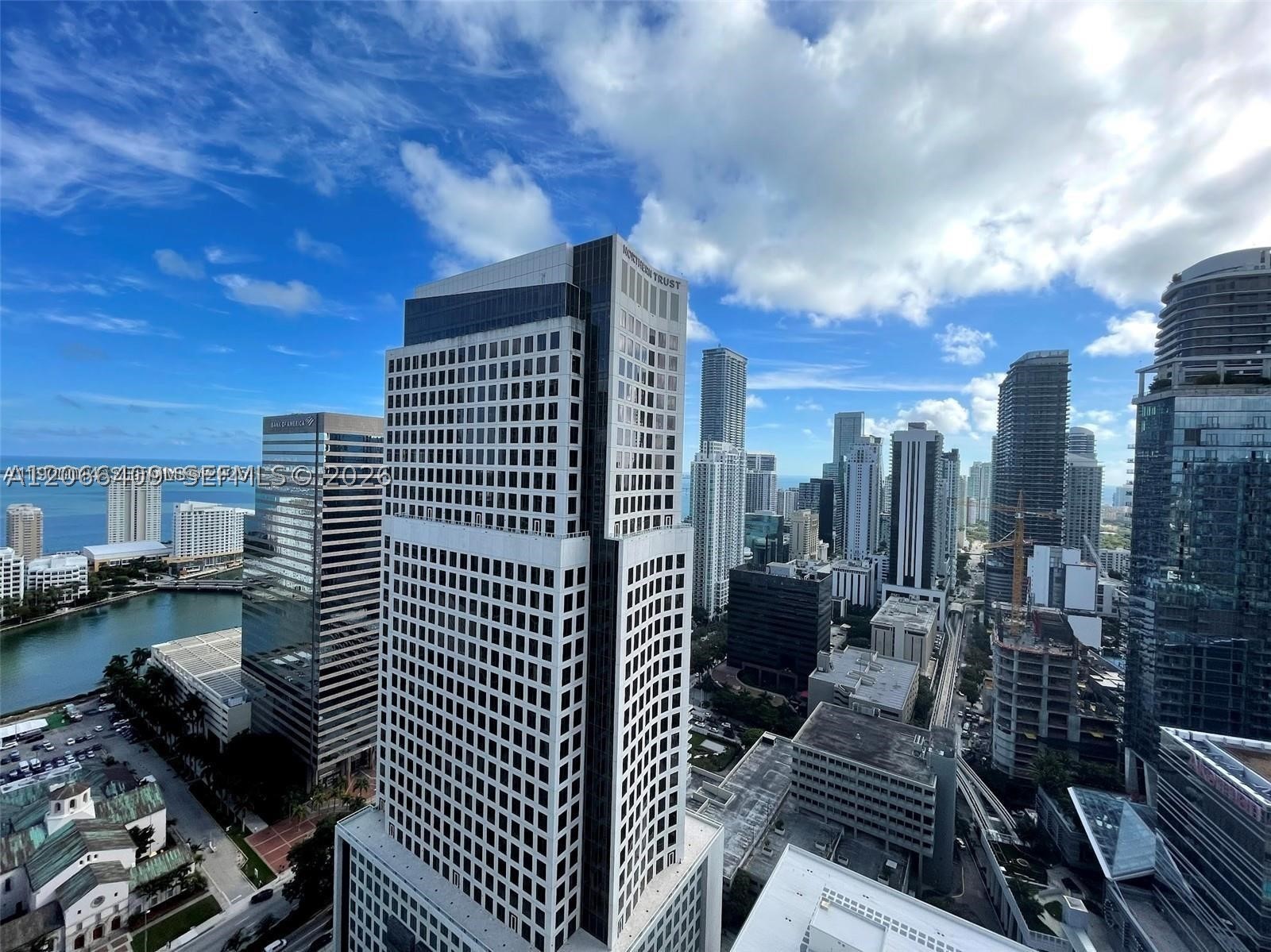 55 SE 6th St #4102, Miami FL 33131