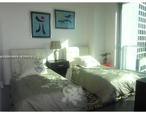 55 SE 6th St #4102, Miami FL 33131