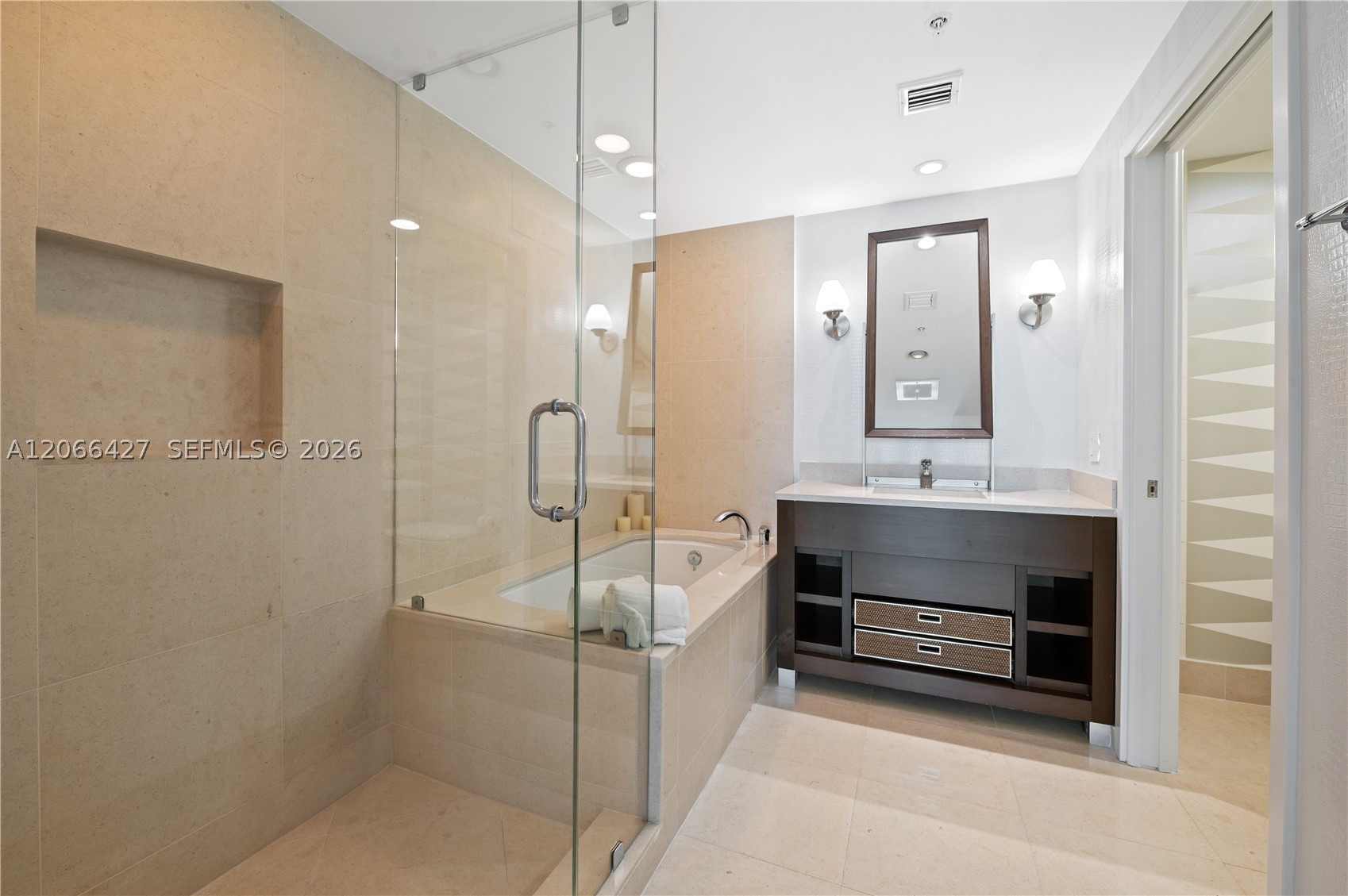 6899 Collins Ave #702, Miami Beach FL 33141