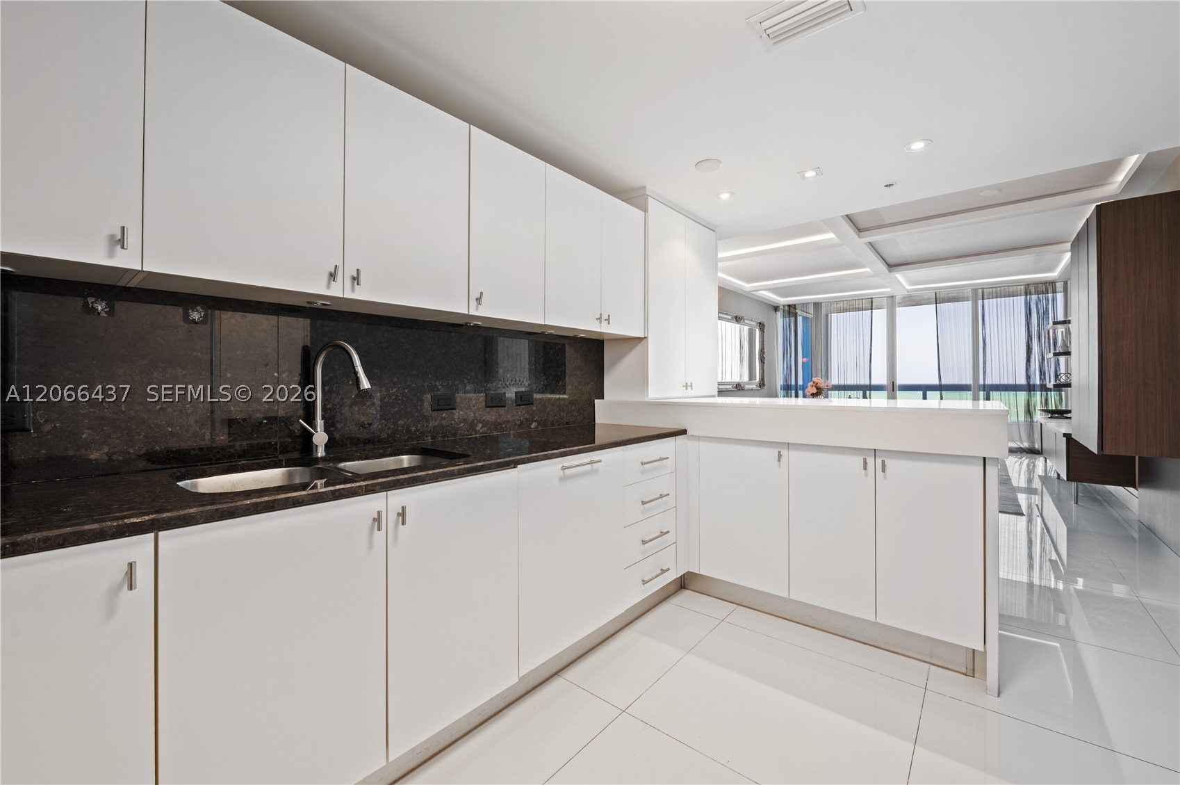 6899 Collins Ave #702, Miami Beach FL 33141
