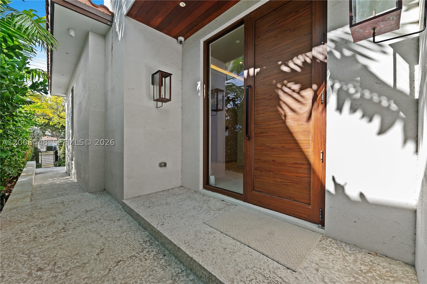 5831 Alton Rd, Miami Beach FL 33140