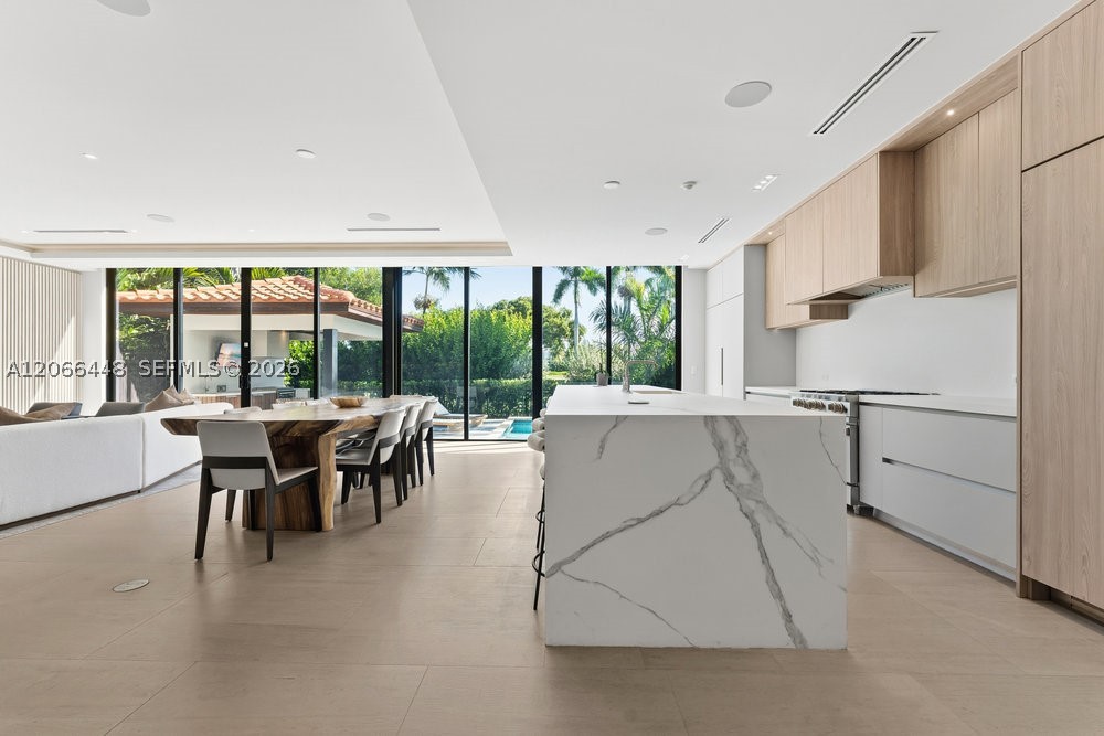 5831 Alton Rd, Miami Beach FL 33140