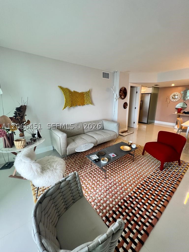 800 Claughton Island Dr #704, Miami FL 33131