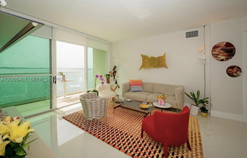 800 Claughton Island Dr #704, Miami FL 33131