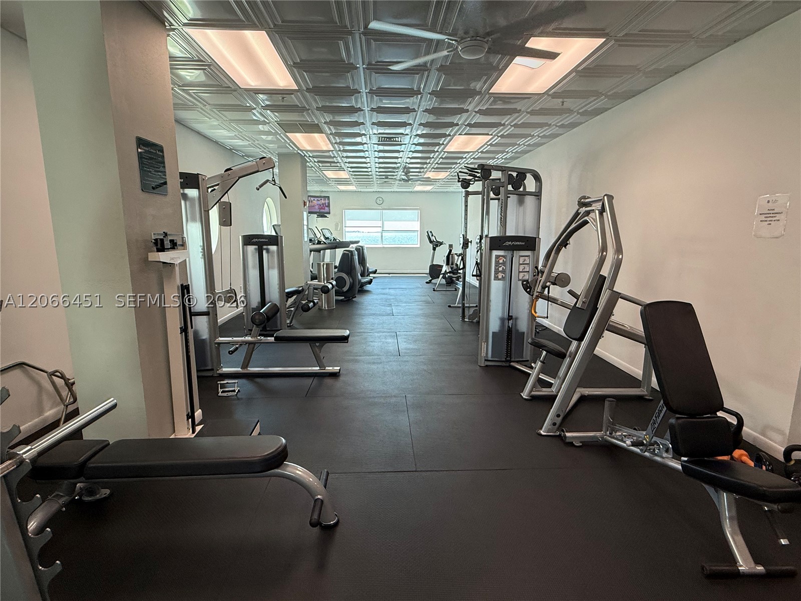 800 Claughton Island Dr #704, Miami FL 33131