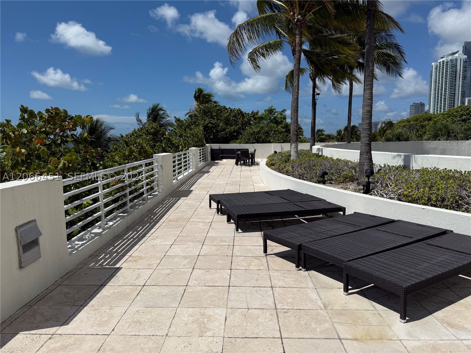 800 Claughton Island Dr #704, Miami FL 33131