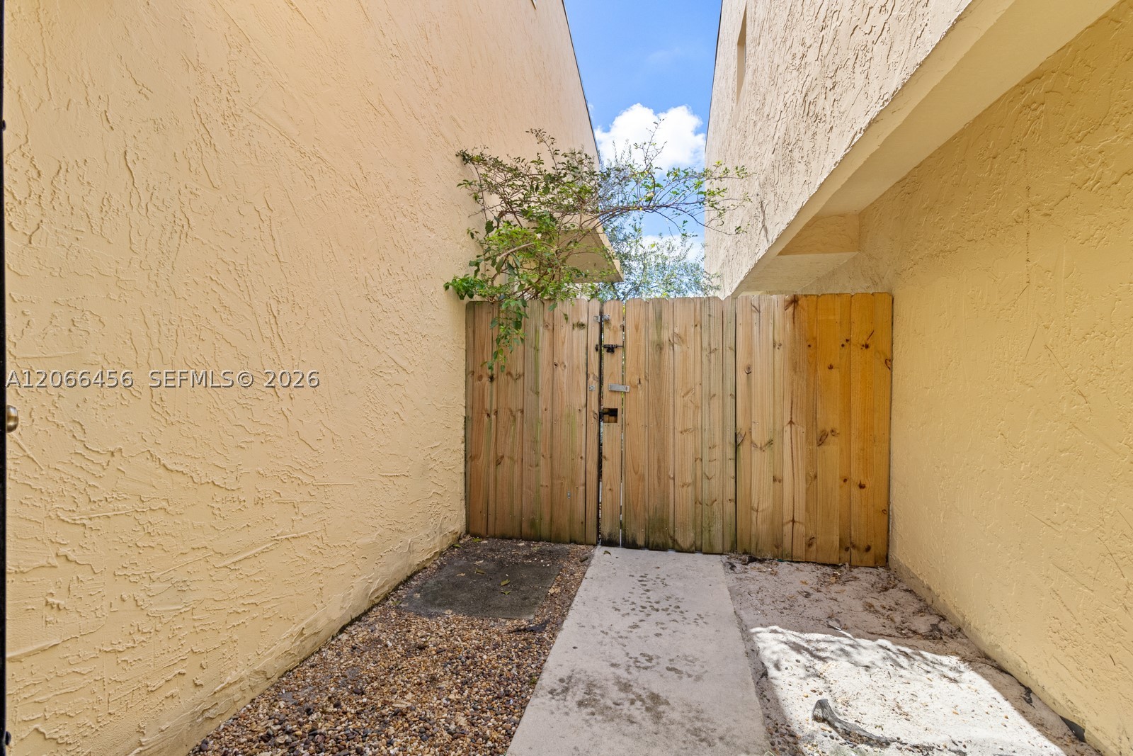 8953 NE 4th Ave Rd #8953, Miami Shores FL 33138