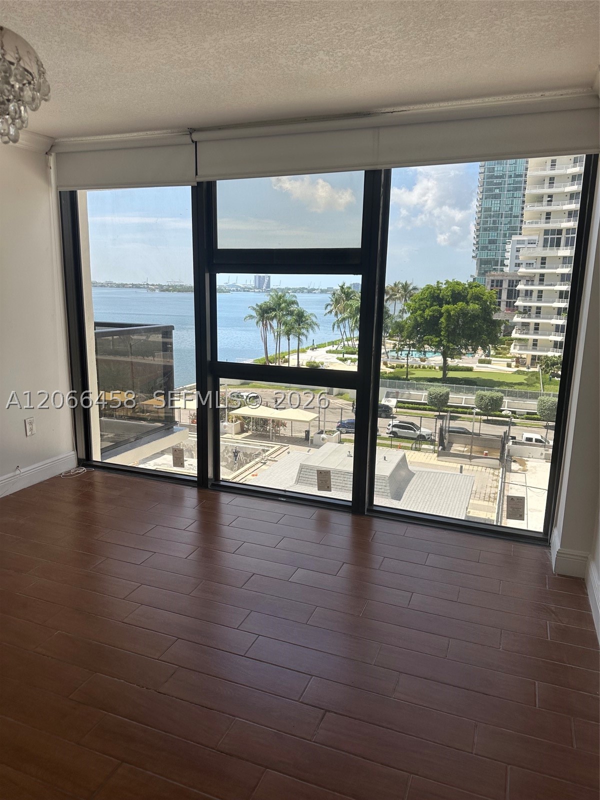 Miami FL 33137 - A12066458