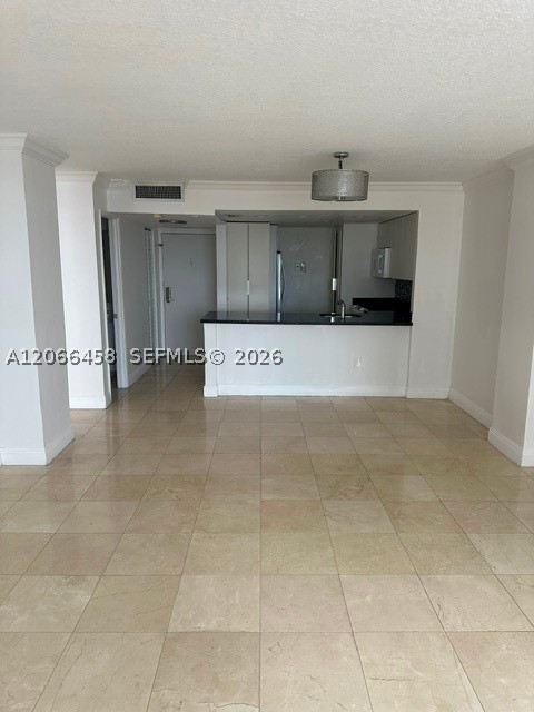 Miami FL 33137 - A12066458