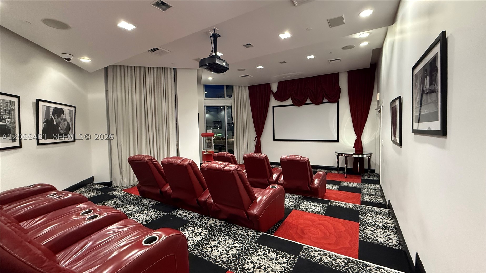 350 S Miami Ave #304, Miami FL 33130