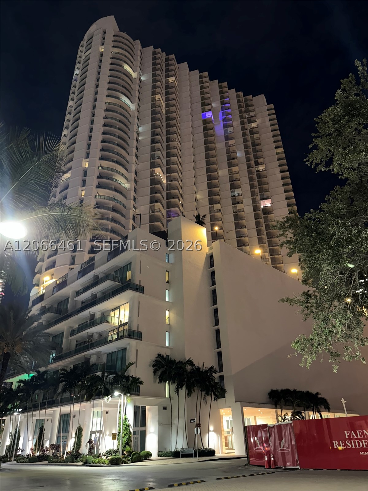 350 S Miami Ave #304, Miami FL 33130