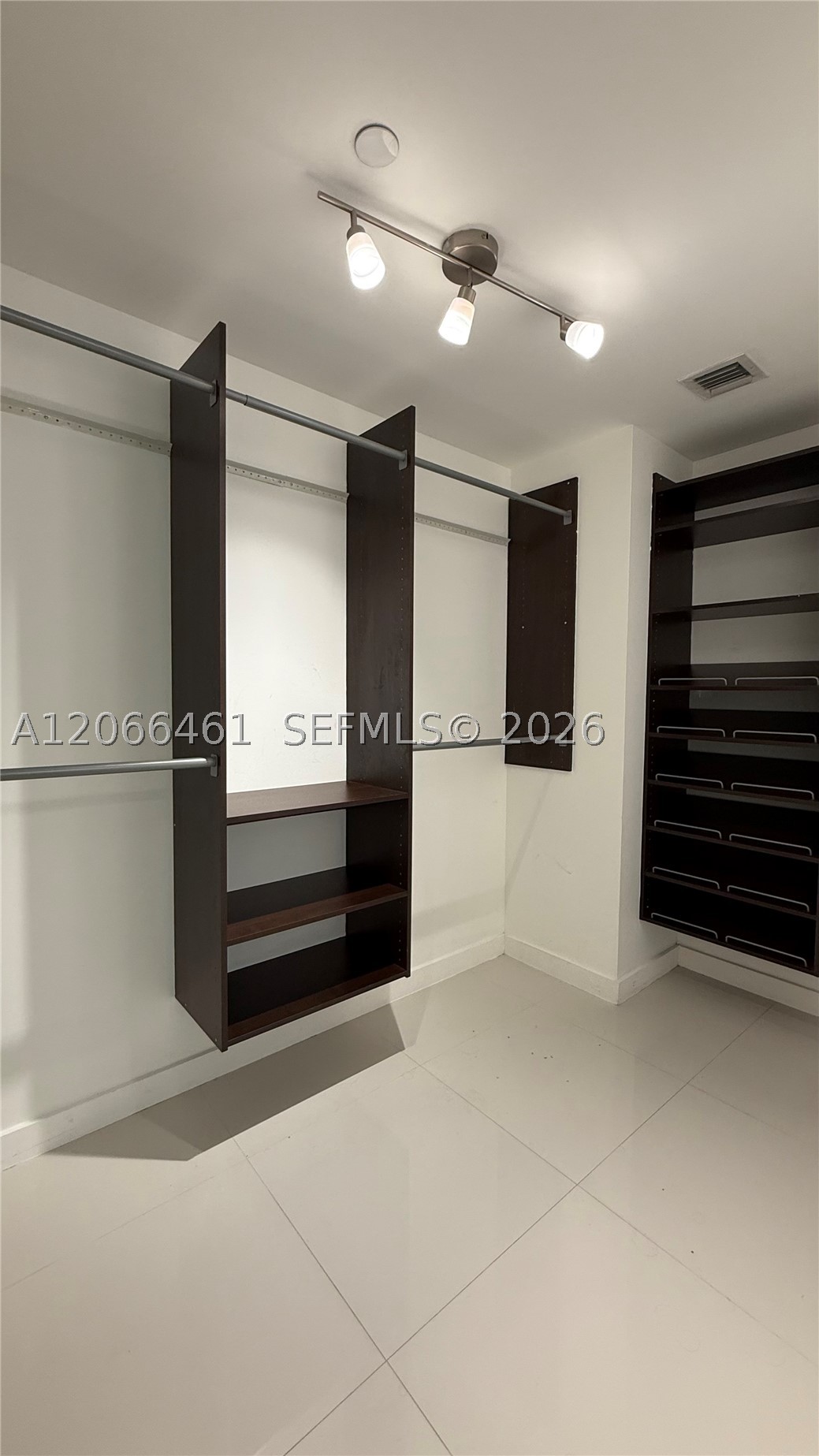 350 S Miami Ave #304, Miami FL 33130