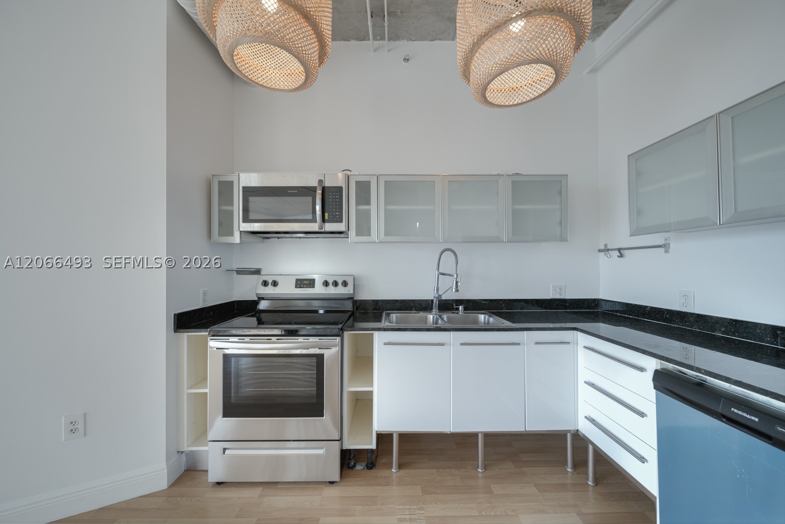 10 SW South River Dr #1406, Miami FL 33130