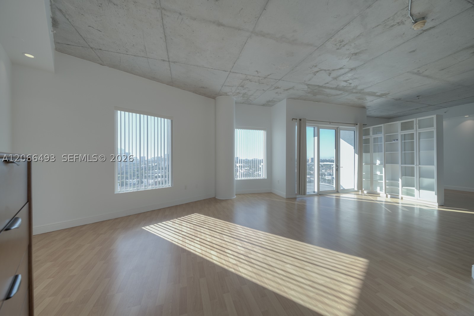10 SW South River Dr #1406, Miami FL 33130