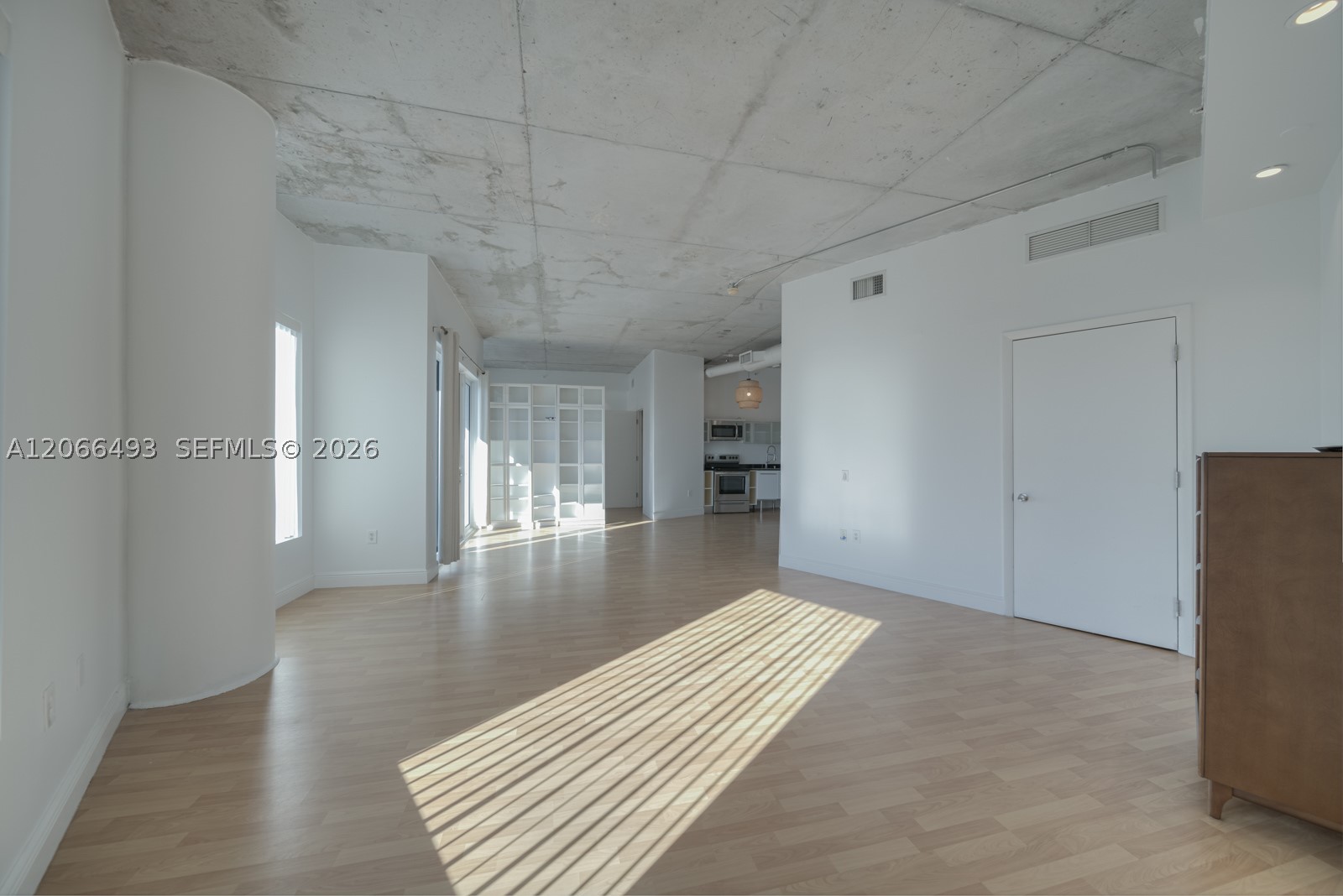 10 SW South River Dr #1406, Miami FL 33130