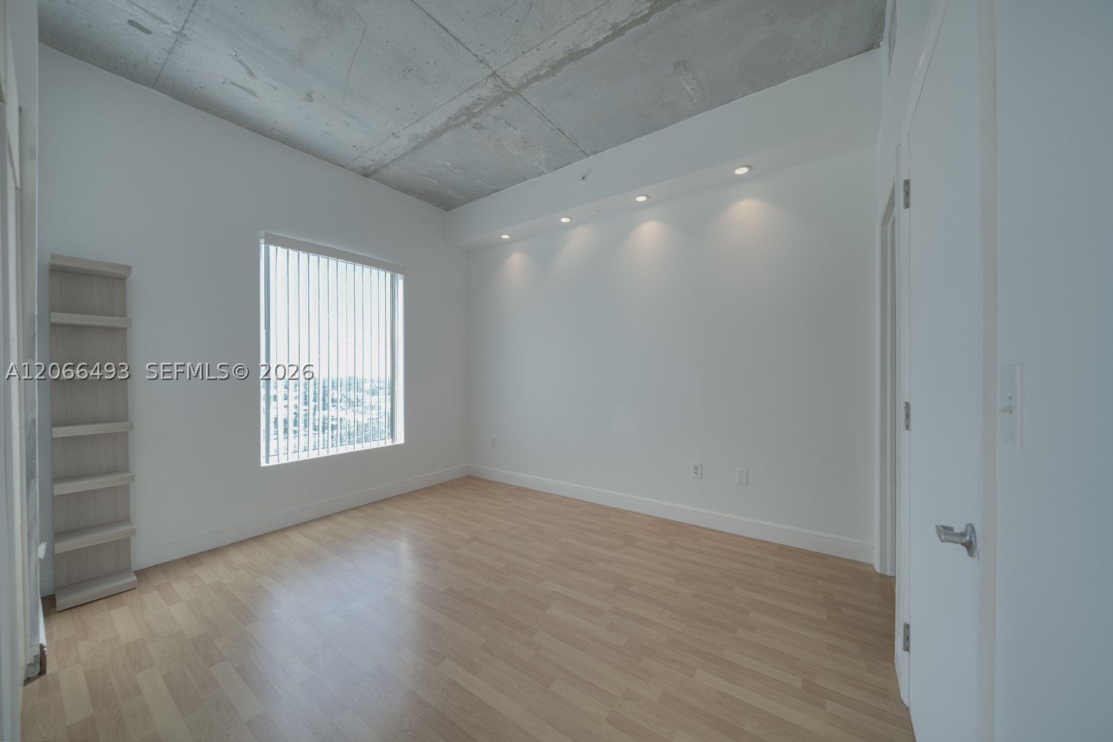 10 SW South River Dr #1406, Miami FL 33130