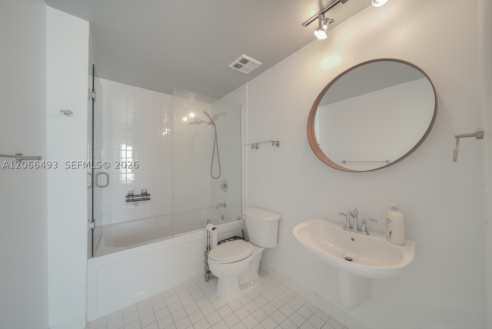 10 SW South River Dr #1406, Miami FL 33130
