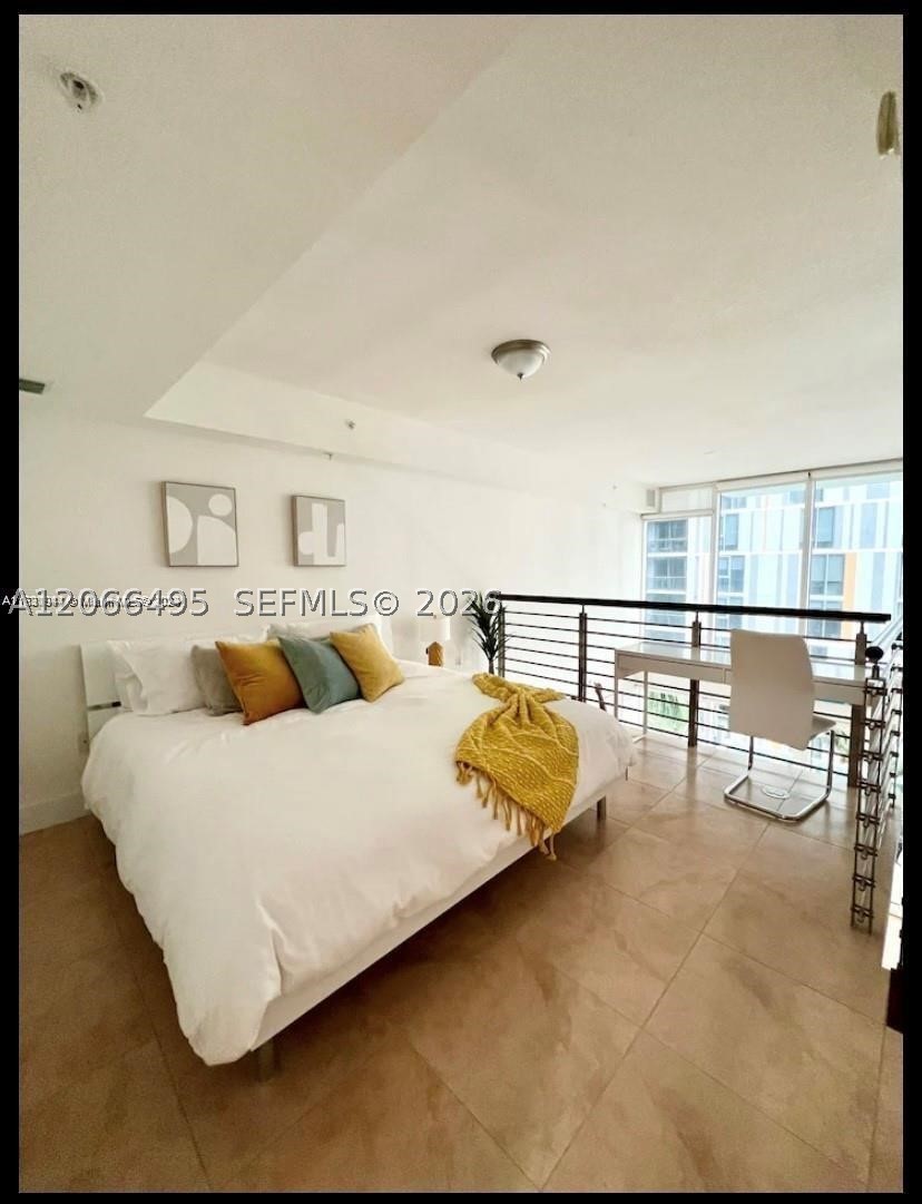 41 SE 5th St #414, Miami FL 33131