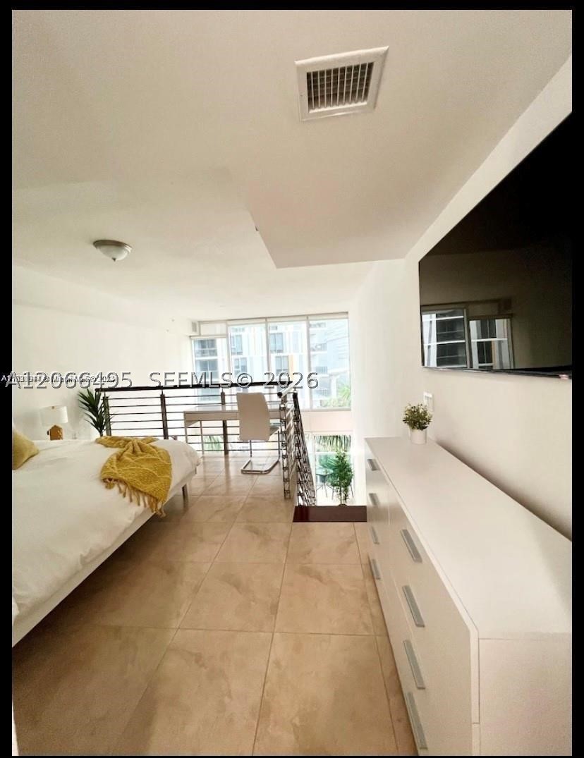 41 SE 5th St #414, Miami FL 33131