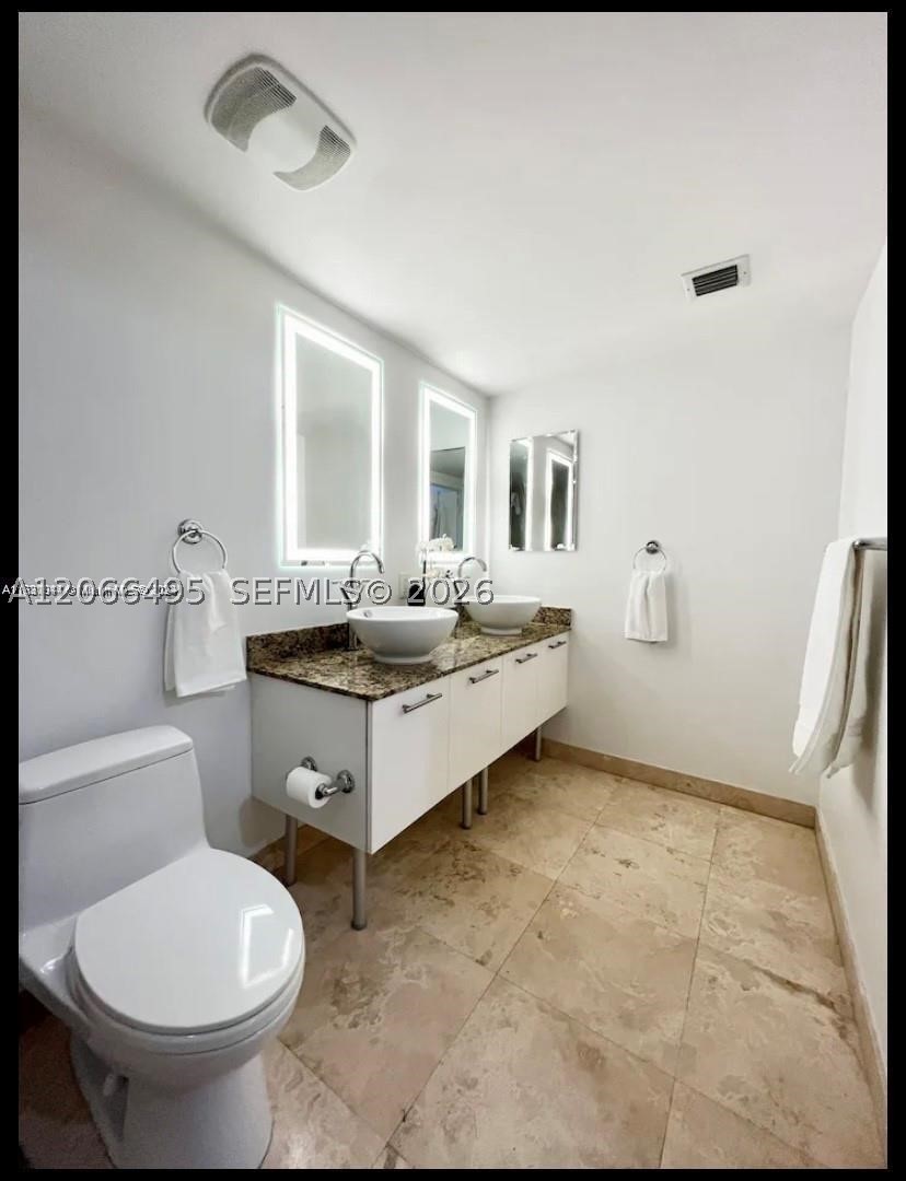 41 SE 5th St #414, Miami FL 33131
