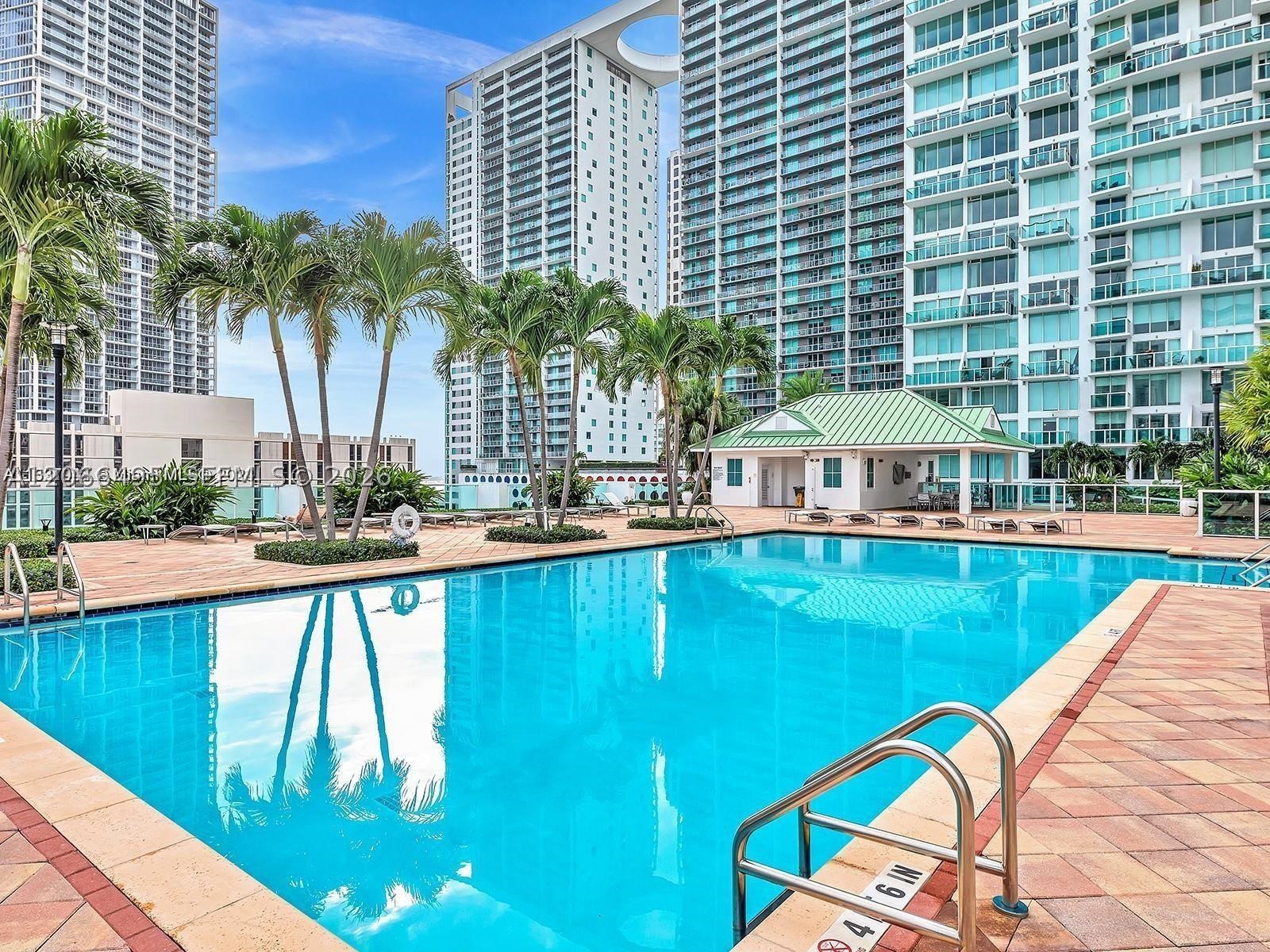 41 SE 5th St #414, Miami FL 33131