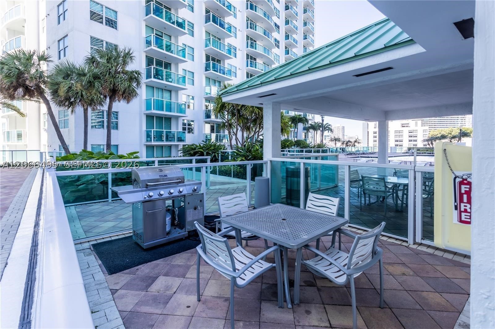 41 SE 5th St #414, Miami FL 33131